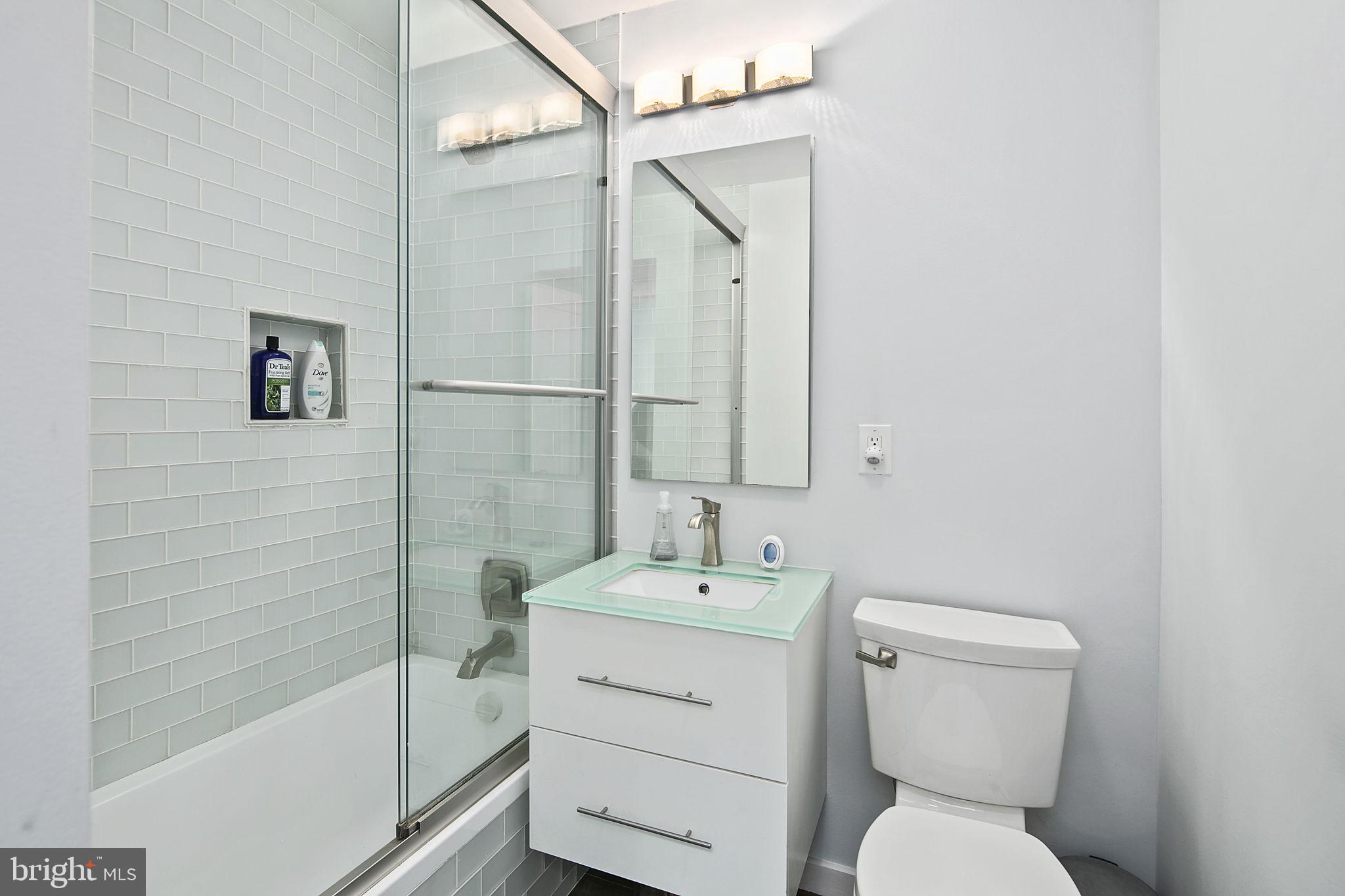 361 N Street Southwest, Unit 361 Washington, DC 20024 - Photo 26 of 52 Modern guest bath