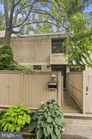 $669,000 | 361 N Street Southwest, Unit 361, Washington, DC 20024