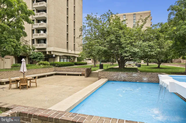 $669,000 | 361 N Street Southwest, Unit 361, Washington, DC 20024