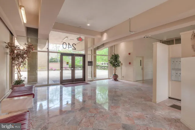 $669,000 | 361 N Street Southwest, Unit 361, Washington, DC 20024