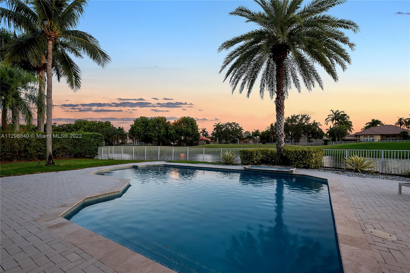 3088 Birkdale Drive Weston, FL 33332 - Photo 5 of 51