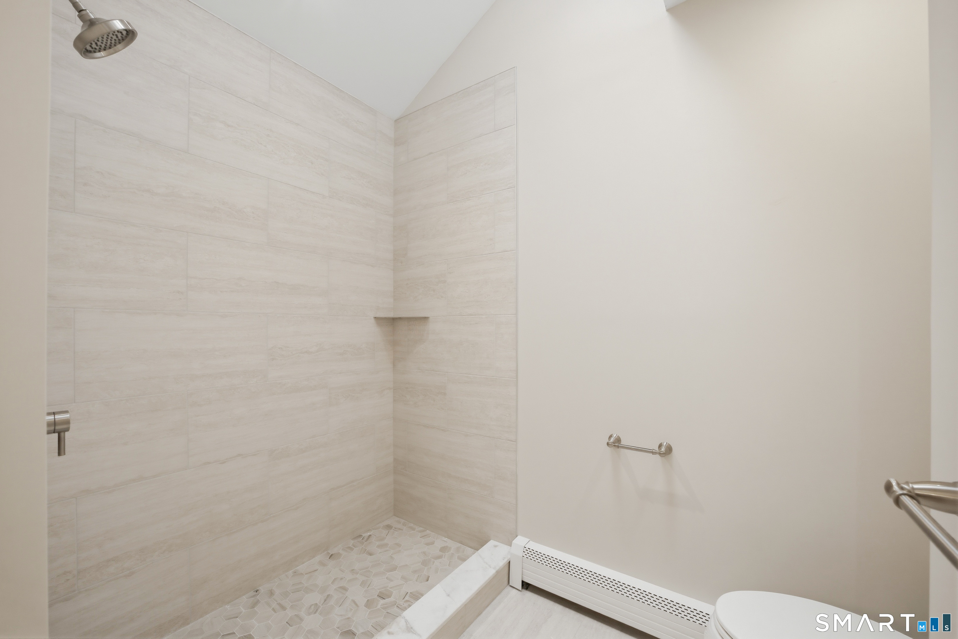 21 Deepwood Road Weston, CT 06883 - Photo 14 of 38