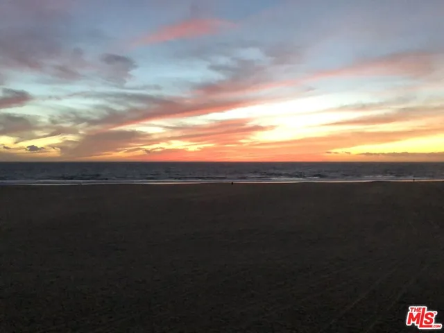 $4,495,000 | 3711 Ocean Front Walk, Unit 3, Marina del Rey, CA 90292