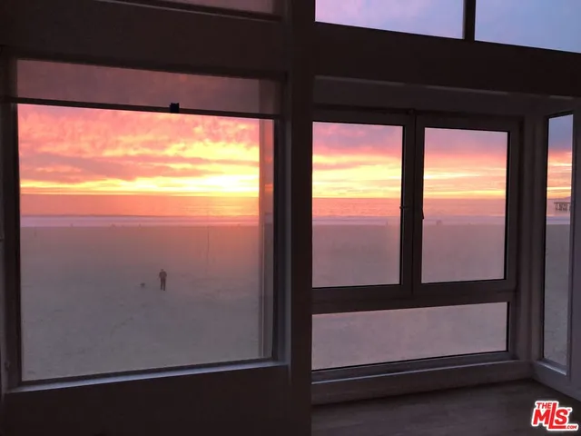 $4,495,000 | 3711 Ocean Front Walk, Unit 3, Marina del Rey, CA 90292