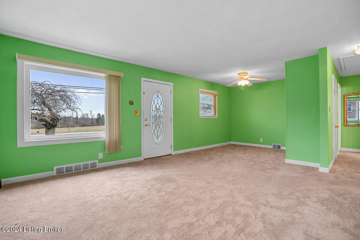 7315 Mt Washington Road Louisville, KY 40229 - Photo 5 of 29 7314-7
