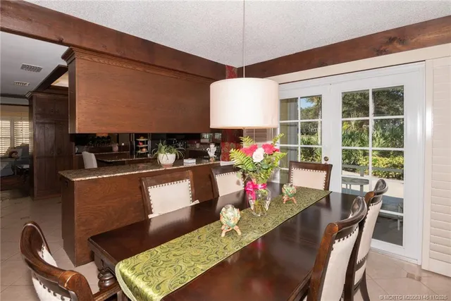 $1,197,333 | 3360 Southeast Golf Trail, Stuart, FL 34997