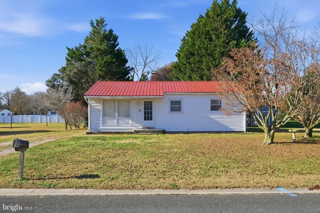 $200,000 | 11 North Maple Avenue, Ridgely, MD 21660