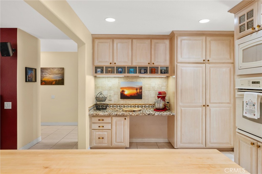 11116 Wayfield Road Riverside, CA 92505 - Photo 18 of 60