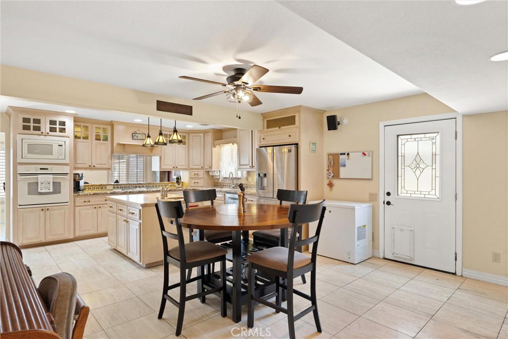 11116 Wayfield Road Riverside, CA 92505 - Photo 20 of 60