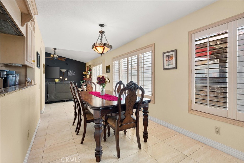 11116 Wayfield Road Riverside, CA 92505 - Photo 23 of 60