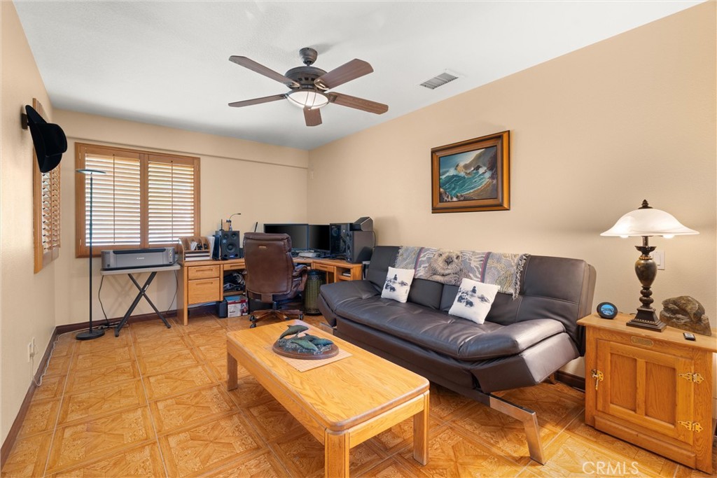 11116 Wayfield Road Riverside, CA 92505 - Photo 38 of 60