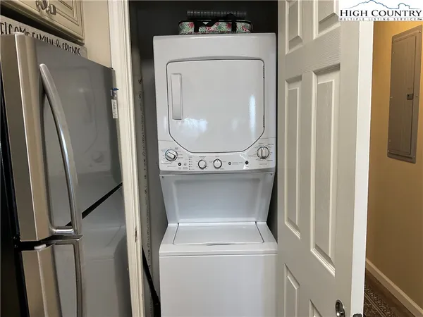 $230,000 | 301 Pinnacle Inn Road, Unit 4114, Beech Mountain, NC 28604