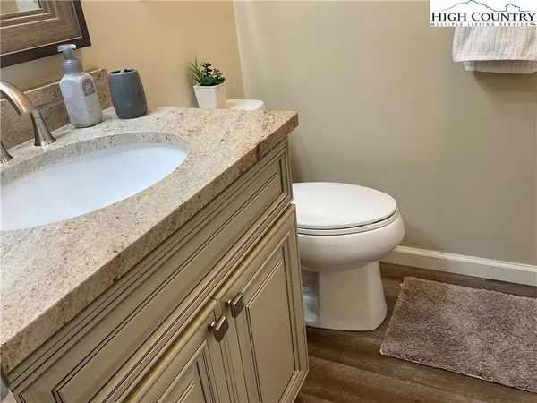 $230,000 | 301 Pinnacle Inn Road, Unit 4114, Beech Mountain, NC 28604