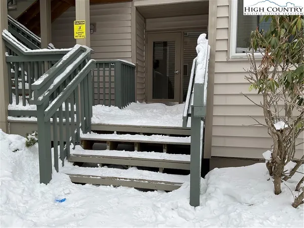 $230,000 | 301 Pinnacle Inn Road, Unit 4114, Beech Mountain, NC 28604