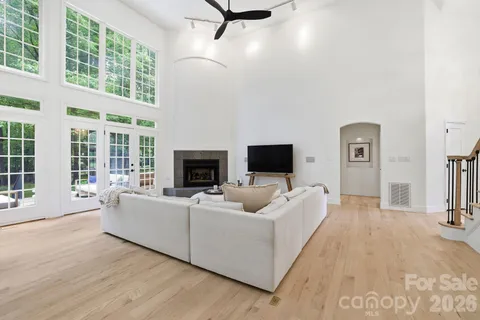 $975,000 | 5424 Amanda Lane, Belmont, NC 28012