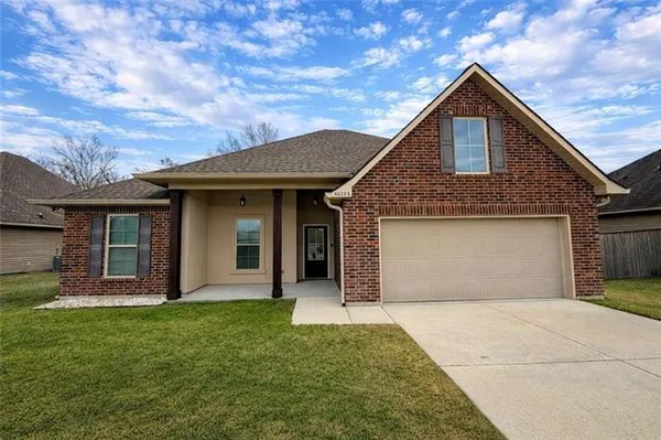 $2,000 | 42293 Atmore Place, Ponchatoula, LA 70454