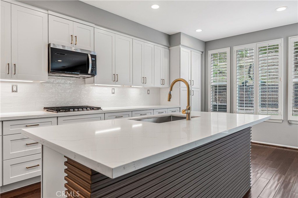 11500 Santini Lane Porter Ranch, CA 91326 - Photo 5 of 39