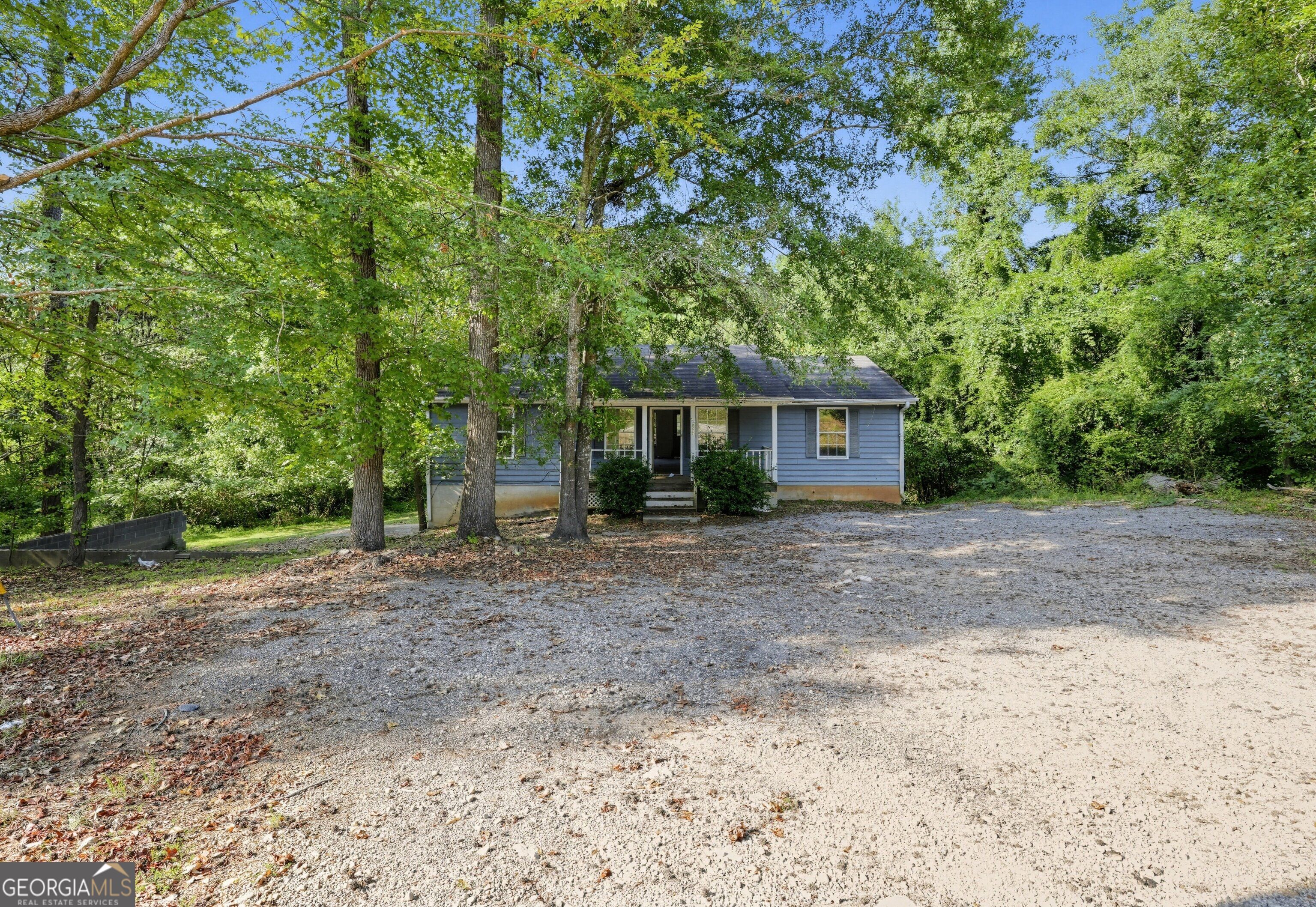 7694 Rockbridge Road Southwest Stone Mountain, GA 30087 - Photo 4 of 12 Gallery Image 4