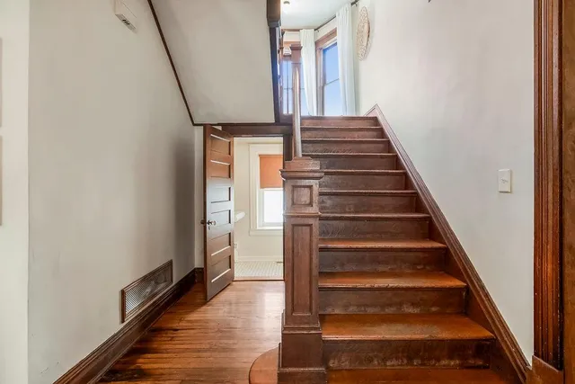 $615,000 | 3626 Norledge Avenue, Kansas City, MO 64123