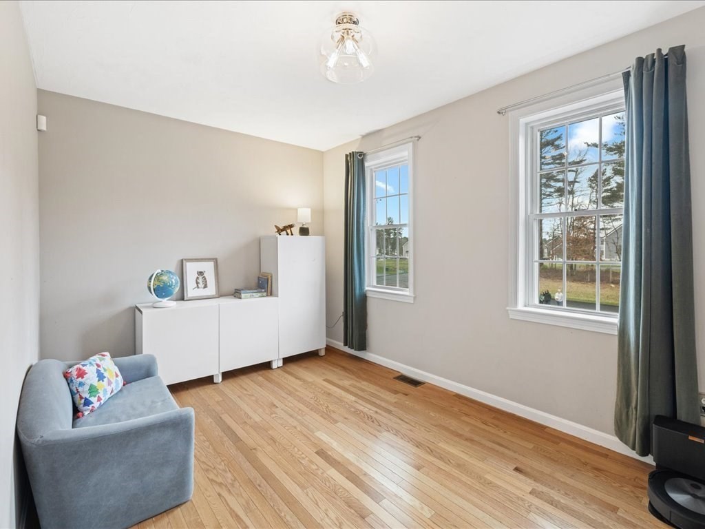 5 Martin Circle Rochester, MA 02770 - Photo 16 of 40