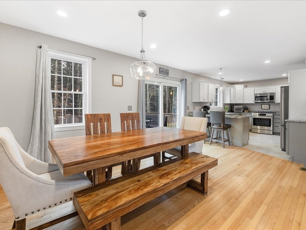 5 Martin Circle Rochester, MA 02770 - Photo 8 of 40