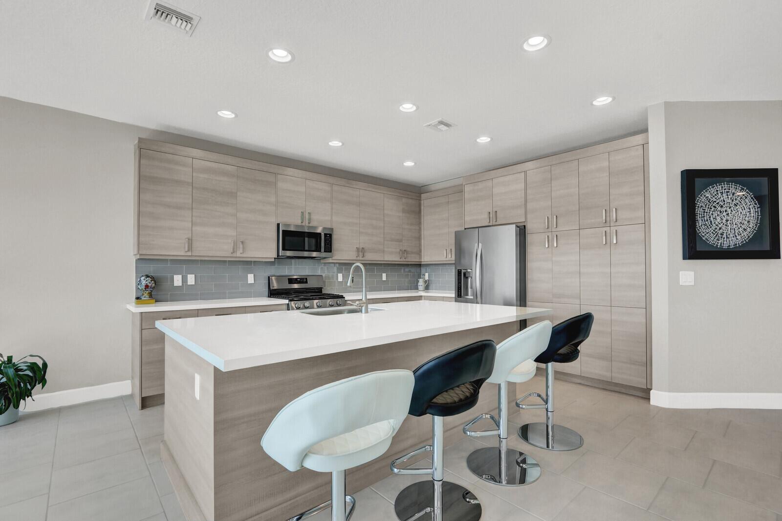 13246 Southwest Blue River Road Port St. Lucie, FL 34987 - Photo 13 of 61 Kitchen