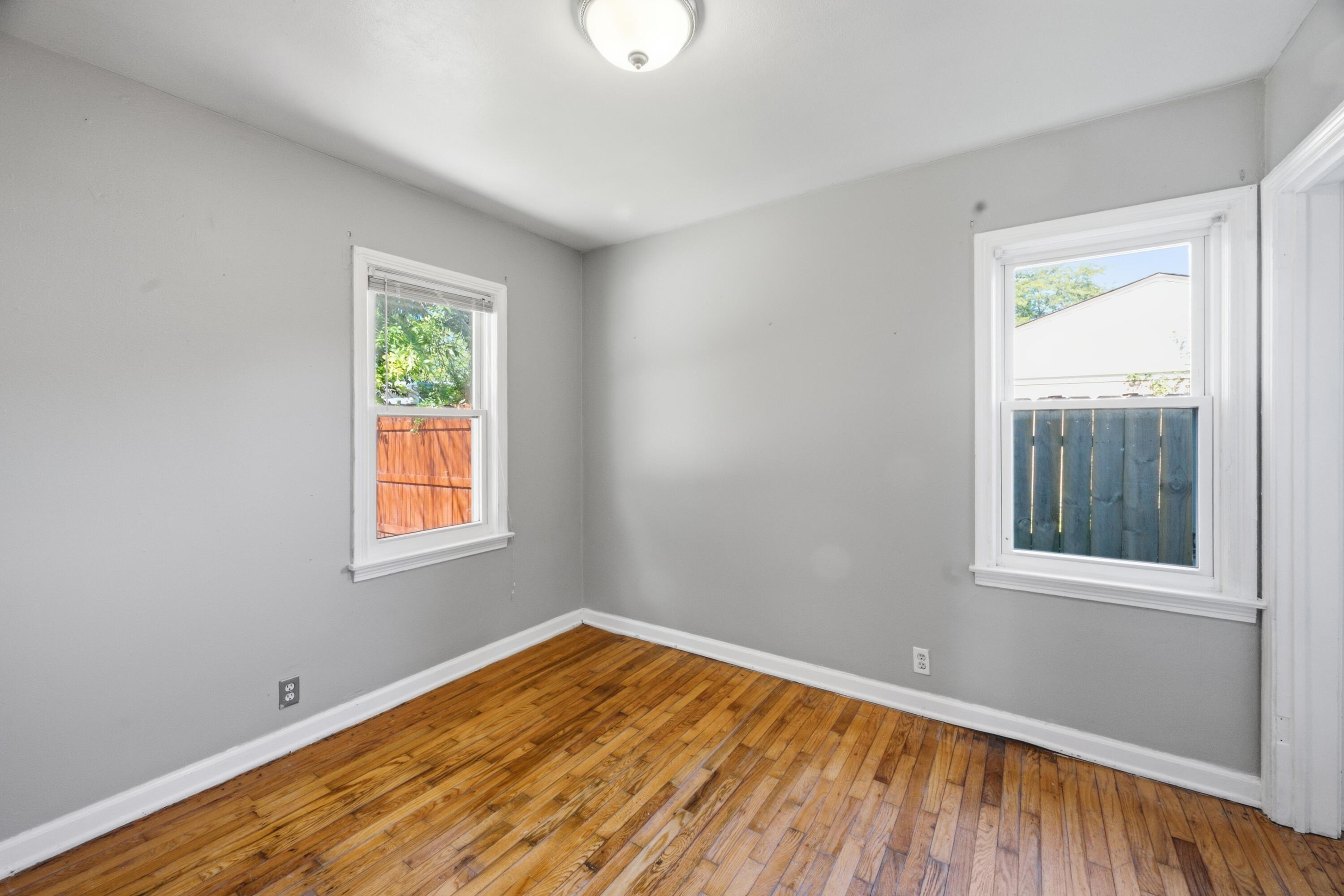 1710 Lathrop Avenue Racine, WI 53405 - Photo 10 of 20 1719Lathrop_002