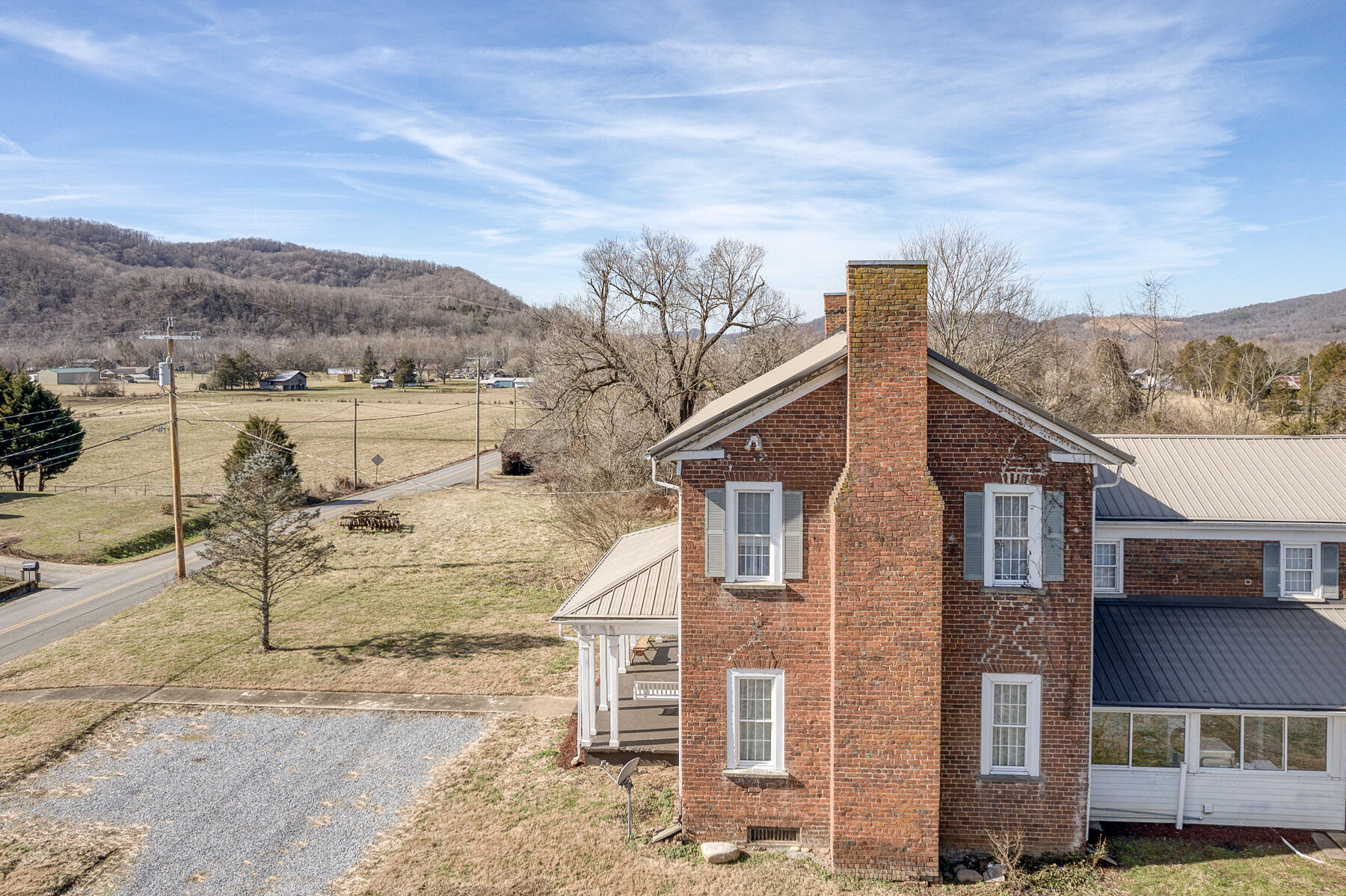 361 Blue Springs Road Elizabethton, TN 37643 - Photo 4 of 64 Blue Springs Rd 10