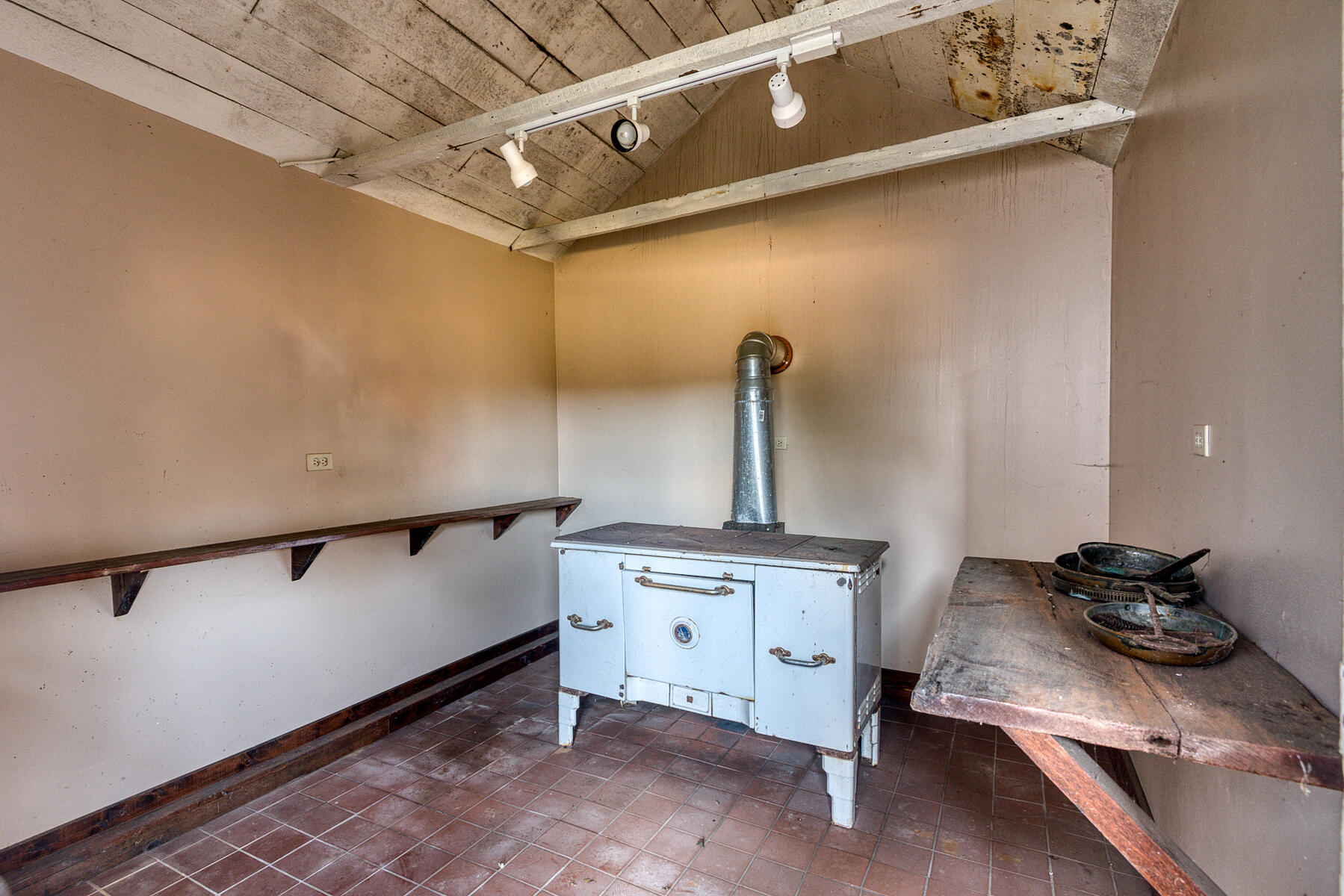361 Blue Springs Road Elizabethton, TN 37643 - Photo 47 of 64 Blue Springs Rd 45