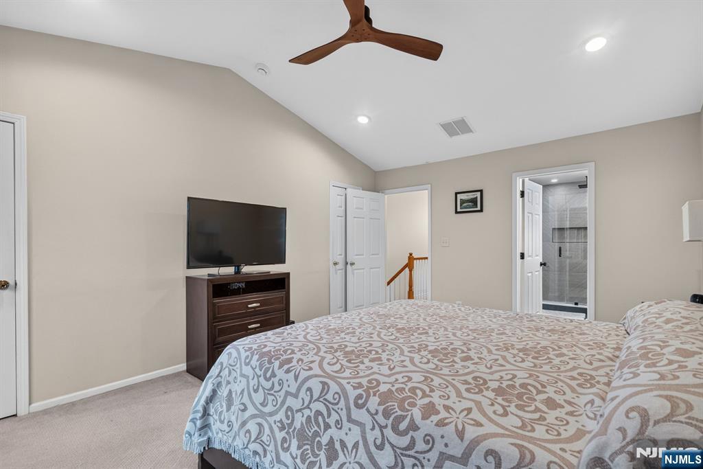 252 Ridge Drive Pompton Lakes, NJ 07442 - Photo 17 of 32 Gallery Image 17