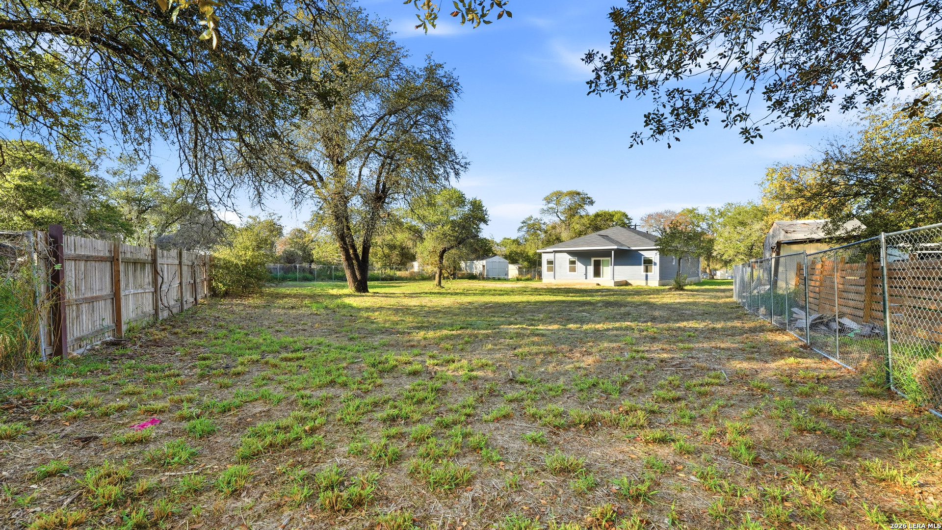 4606 Lee Way Elmendorf, TX 78112 - Photo 8 of 51