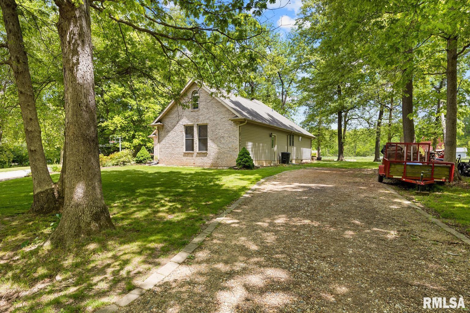 8620 Velma Road Hopedale, IL 61747 - Photo 3 of 52