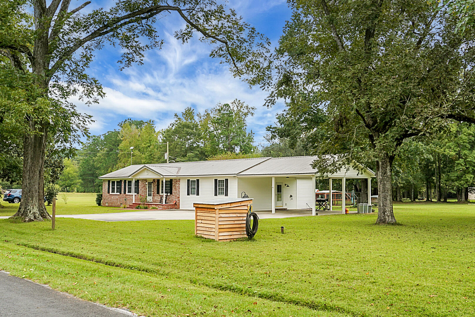 978 Independent School Road Reevesville, SC 29471 - Photo 5 of 65 DSC01018