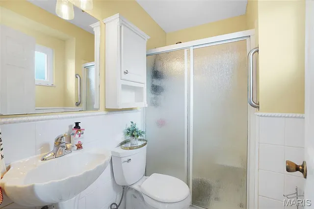 $325,000 | 1716 Dover Trace Drive, Fenton, MO 63026