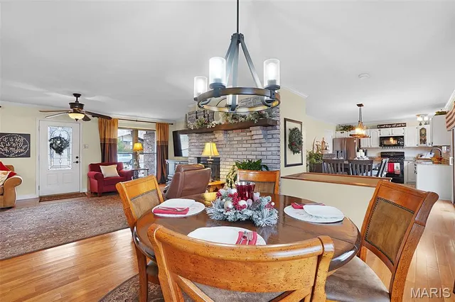 $325,000 | 1716 Dover Trace Drive, Fenton, MO 63026