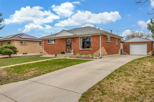 $450,000 | 7240 Avrum Drive, Denver, CO 80221