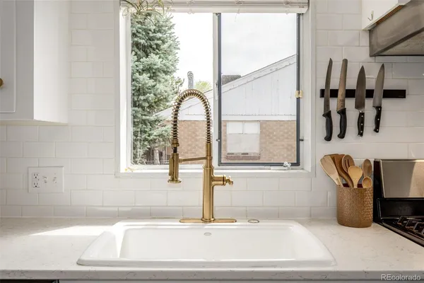 $450,000 | 7240 Avrum Drive, Denver, CO 80221