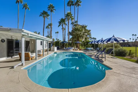 $1,585,000 | 5337 East Lakeside Drive, Palm Springs, CA 92264