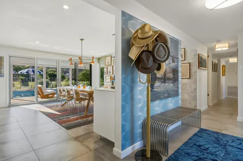 $1,585,000 | 5337 East Lakeside Drive, Palm Springs, CA 92264
