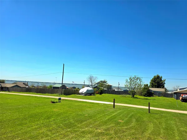 $130,000 | 177 6th Avenue, Onalaska, TX 77360