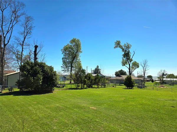 $130,000 | 177 6th Avenue, Onalaska, TX 77360