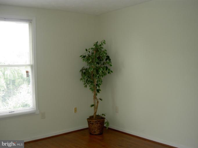 26 Morning Court Baltimore, MD 21237 - Photo 10 of 15 Bedroom (Master)