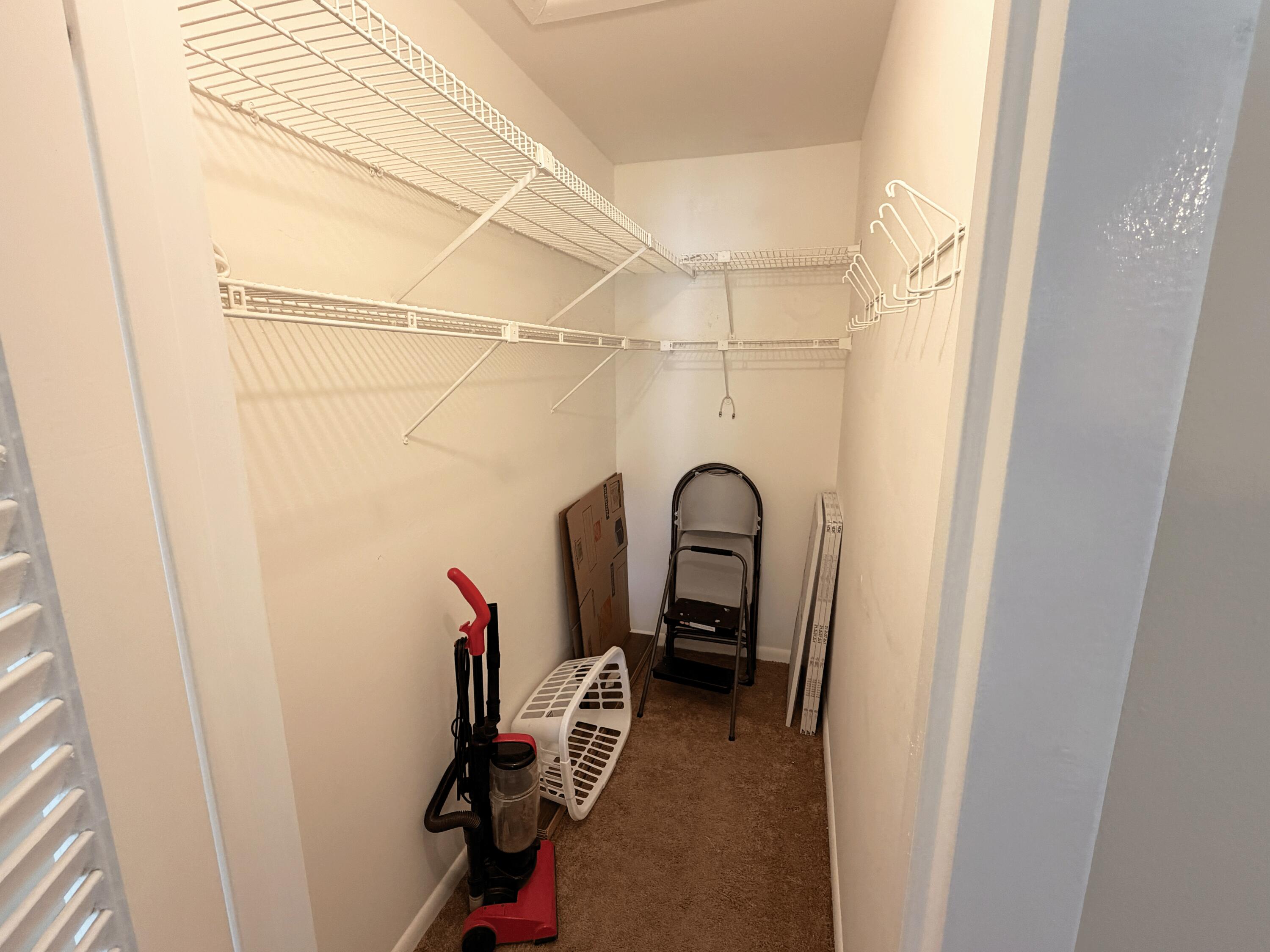375 Mansfield I Boca Raton, FL 33434 - Photo 13 of 15 walkincloset