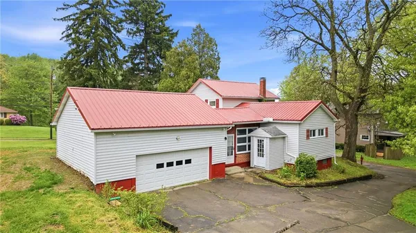 $114,900 | 1 Walnut Street, Greenville, PA 16125