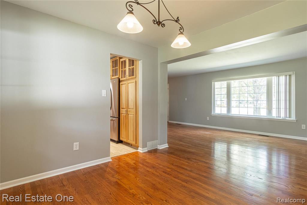32601 West 13 Mile Road Farmington Hills, MI 48334 - Photo 9 of 53