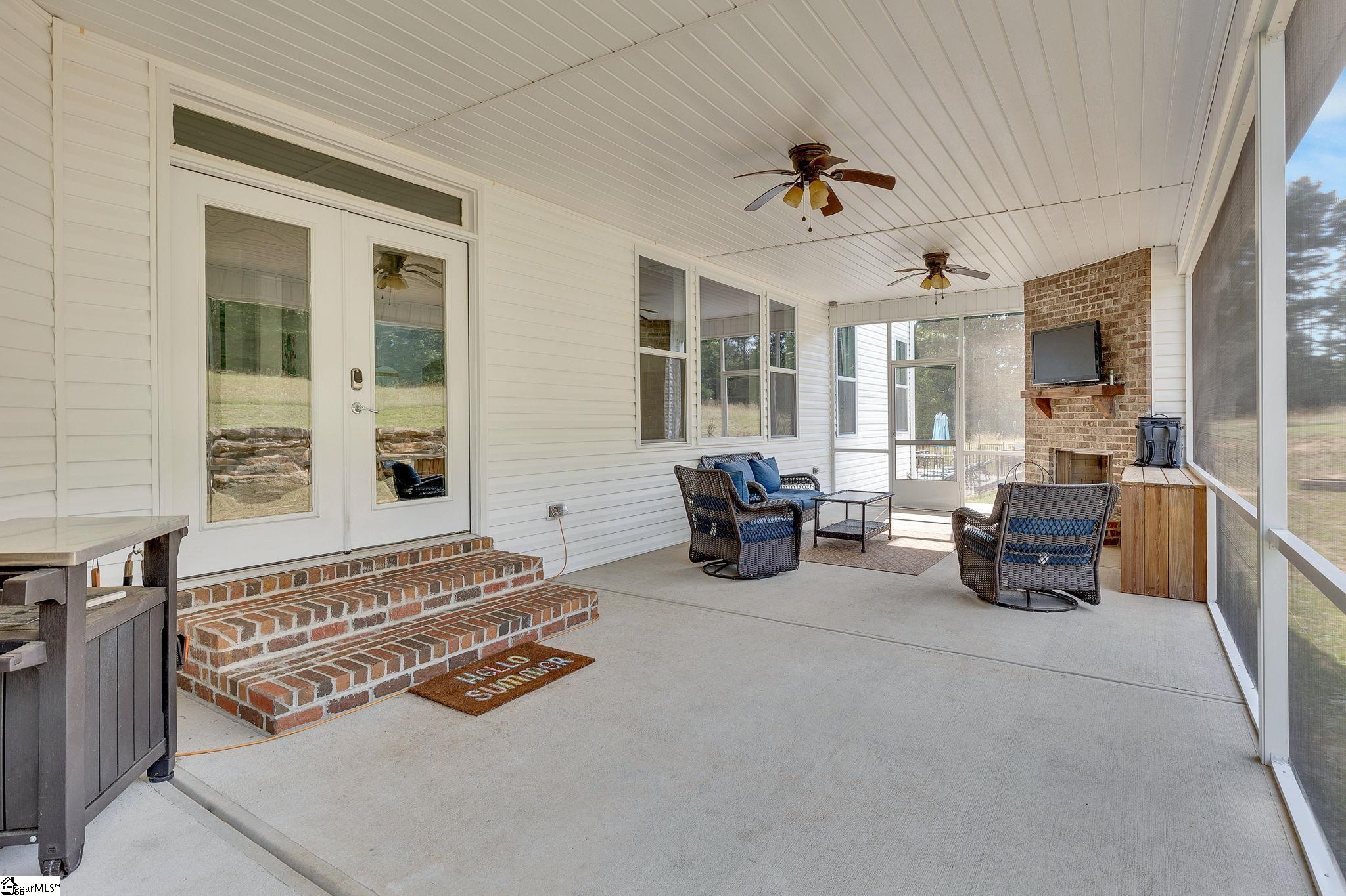 246 South Moore Road Fountain Inn, SC 29644 - Photo 34 of 36