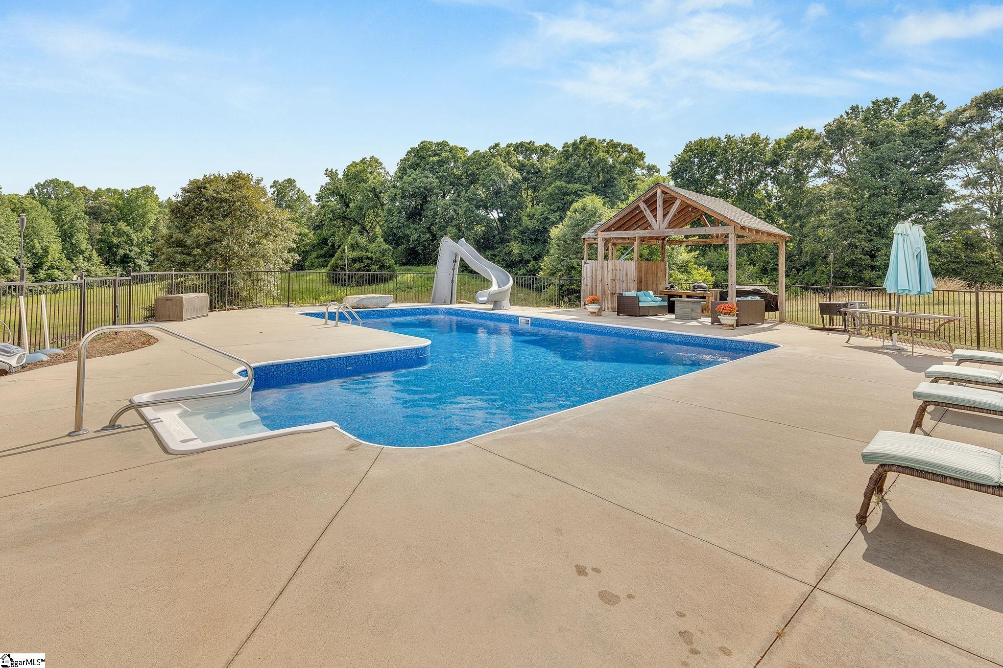 246 South Moore Road Fountain Inn, SC 29644 - Photo 35 of 36