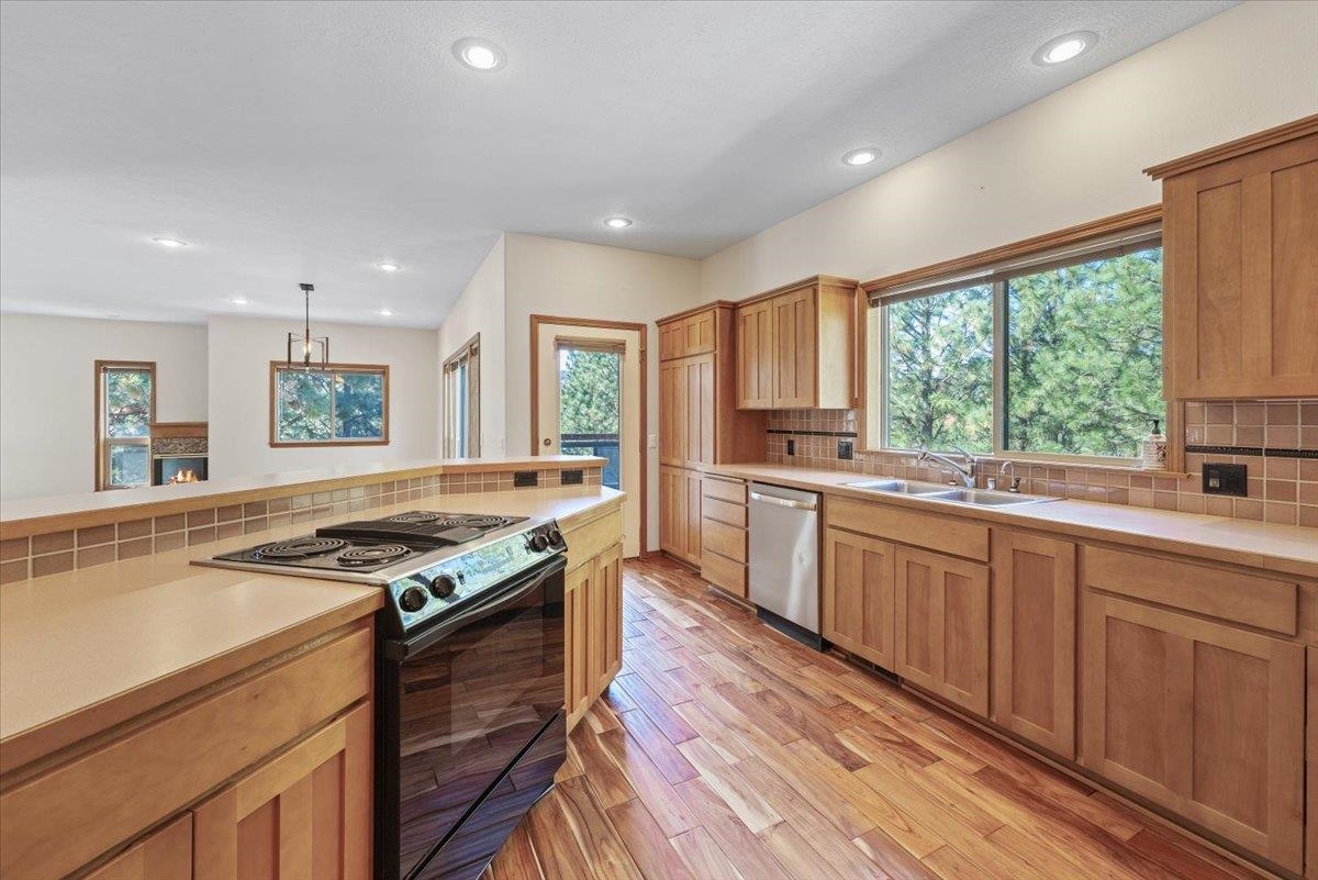 10913 East Richard Lane Spokane, WA 99206 - Photo 10 of 42