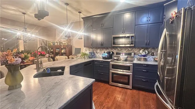 $699,900 | 12811 Connell, Overland Park, KS 66213