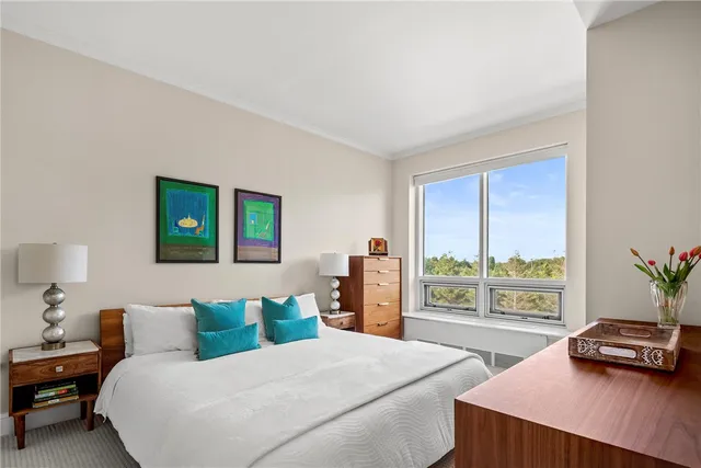 $725,000 | 1 Tower Drive, Unit 406, Portsmouth, RI 02871